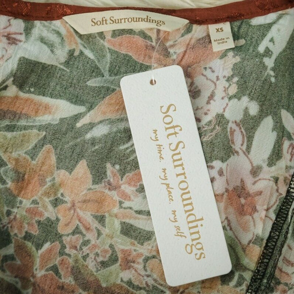 Soft Surroundings Size XS Bernadette Floral Open Front Long Sleeve Tunic Topper - Picture 3 of 6